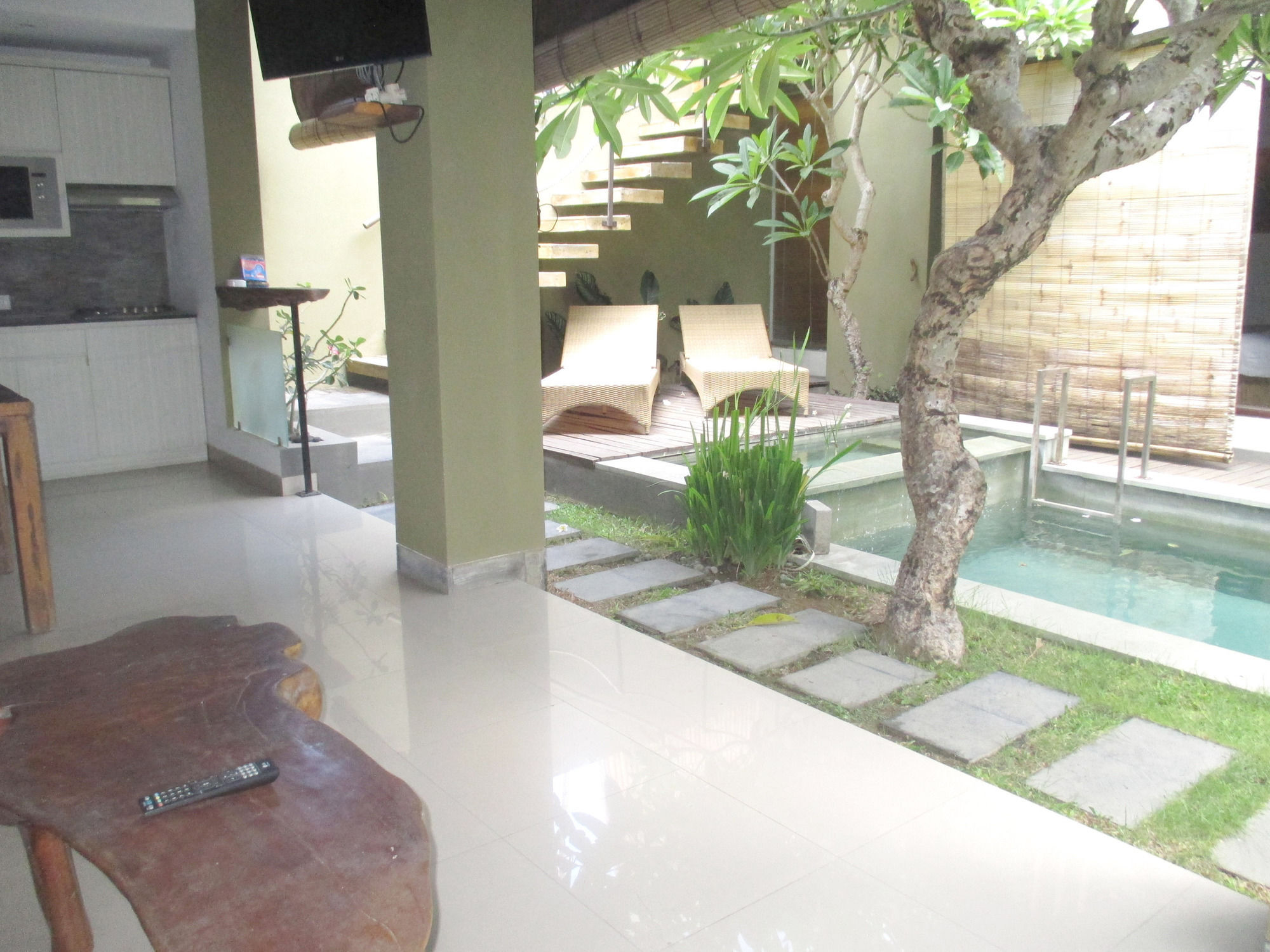 The Avani Villas Kuta Lombok Extérieur photo